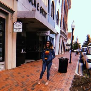 Meet your Posher, Iysis